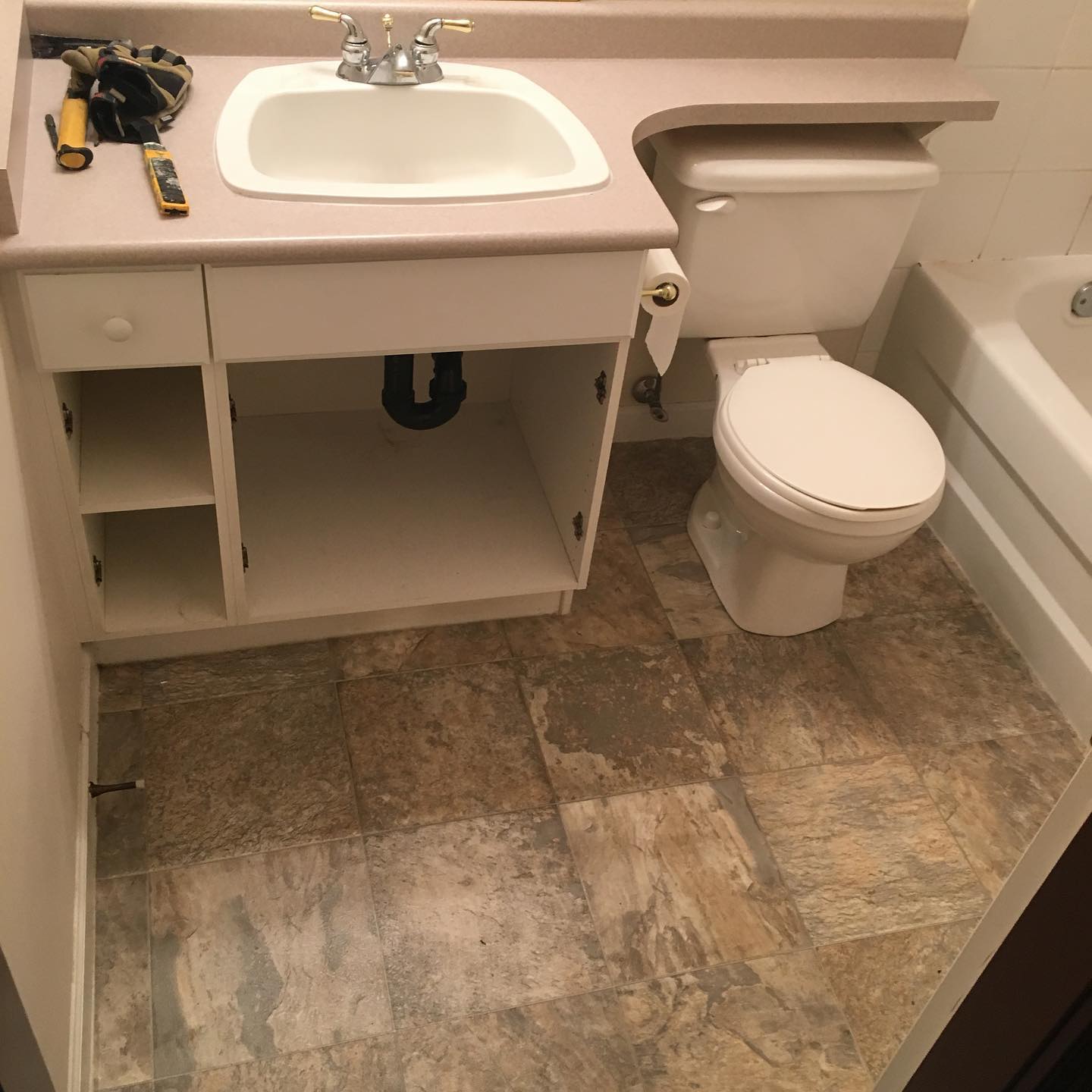 Job site image from the project Outdated Bathroom Major Improvement